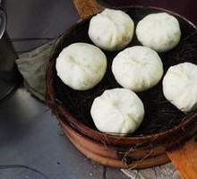 Signature Pine Needle Steamed Buns