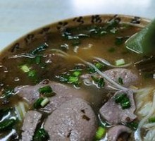 Sour Cabbage Pork Liver Noodles