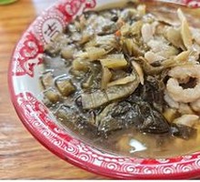 Sour Cabbage and Pork Noodles