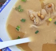 Pea and Pig's Trotter Soup with Cold Tofu Noodles Set Meal