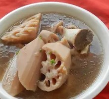 Cured Pork Ribs and Trotters Mix