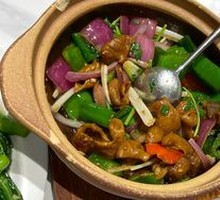 Braised Pig Intestine with Bamboo Shoots in Soy Sauce