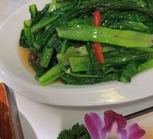 Braised Tofu Paste with Eel and Pak Choi