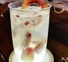 Peach Sparkling Drink