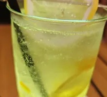 Lemon Grapefruit Sparkling Water