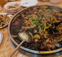 Fresh Rabbit Hot Pot