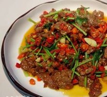 Stir-Fried Beef with Yellow Onion