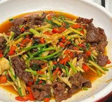 Stir-fried Yellow Beef