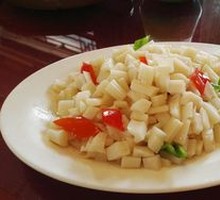 Stir-Fried Lotus Root Cubes