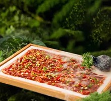 Secret-Recipe Beef with Mei Ji Sauce