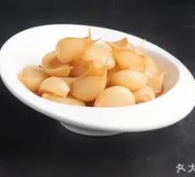 Sweet Pickled Garlic