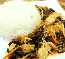 Wood Ear Mushroom and Pork Stir-Fried Rice