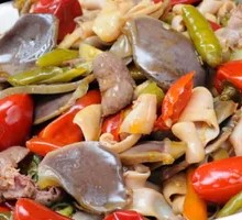 Pickled Pepper Chicken Offal Rice