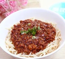 Special Dry Stir-fried Soybean Paste Noodles
