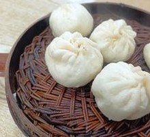 Handmade Fresh Pork Steamed Buns