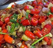 Stir-Fried Beef with Yellow Onion