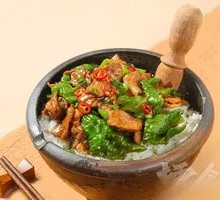 Smashed Pepper Stir-Fried Pork with Smashed Divine Braised Pork