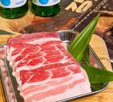 Thin-sliced pork belly