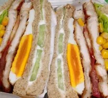 Classic Energy Chicken Breast Sandwich
