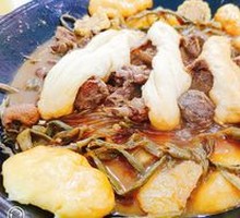 Stewed Goose in Iron Pot