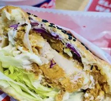 Crispy Chicken Chinese Burger