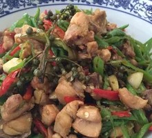 Iron Mountain Peak Spicy Chicken