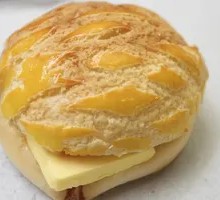 Butter Pineapple Bun