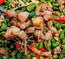 Spicy and Numbing Rabbit with Bell Pepper