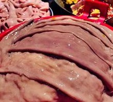 Sliced Pork Kidney with Big Knife
