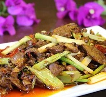 Pickled Chili Chicken Offal Rice Bowl