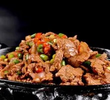 Grilled Beef on Iron Plate