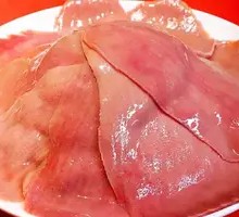 Sliced Pork Kidney with Big Knife