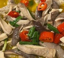 Golden Soup Pig Tripe Strips