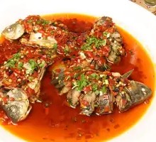 Steamed Crucian Carp with Chopped Chili