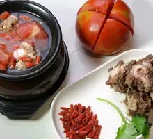 Tomato Beef Tail Soup