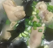 Kelp Pig Trotter Soup