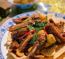Pine Shoots Stir-Fried with Pork Ribs