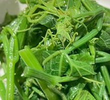 Stir-fried Loofah Tips