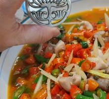 Fresh Spicy Rabbit in Pot