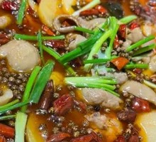 Spicy Pig Intestine and Chicken Pot