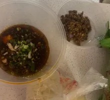 Mixed Sauce Noodles with Raw Dumplings