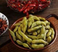 Crisp Ice-Bean Salad