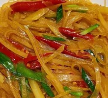 Pickled Chili Potato Shredded Pork Rice Bowl