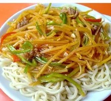 Potato Shreds with Pork Over Noodles
