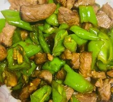 Stir-Fried Pork with Green Peppers