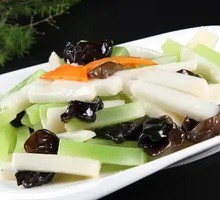 Stir-fried Yam with Wood Ear Mushrooms