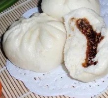 Brown Sugar Peanut Sesame Bun
