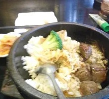 Black Pepper Beef Rice in Stone Pot