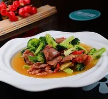 Broccoli Stir-Fried with Pork