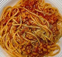 Low-Calorie Tomato Meat Sauce Pasta
